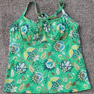Lands End Green Print Tanktini Size 12 Runs small probably closer to a 10